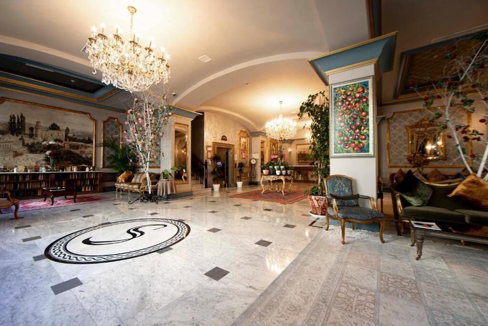 Sapphire City Hotel — hotel in Baku