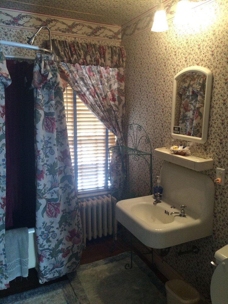 Harborview Inn - photo 9