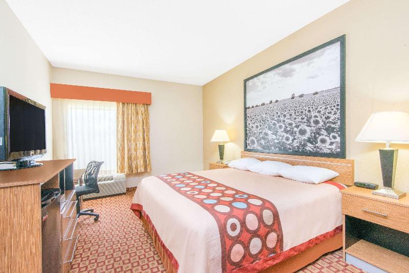 Super 8 by Wyndham Wichita South - photo 7