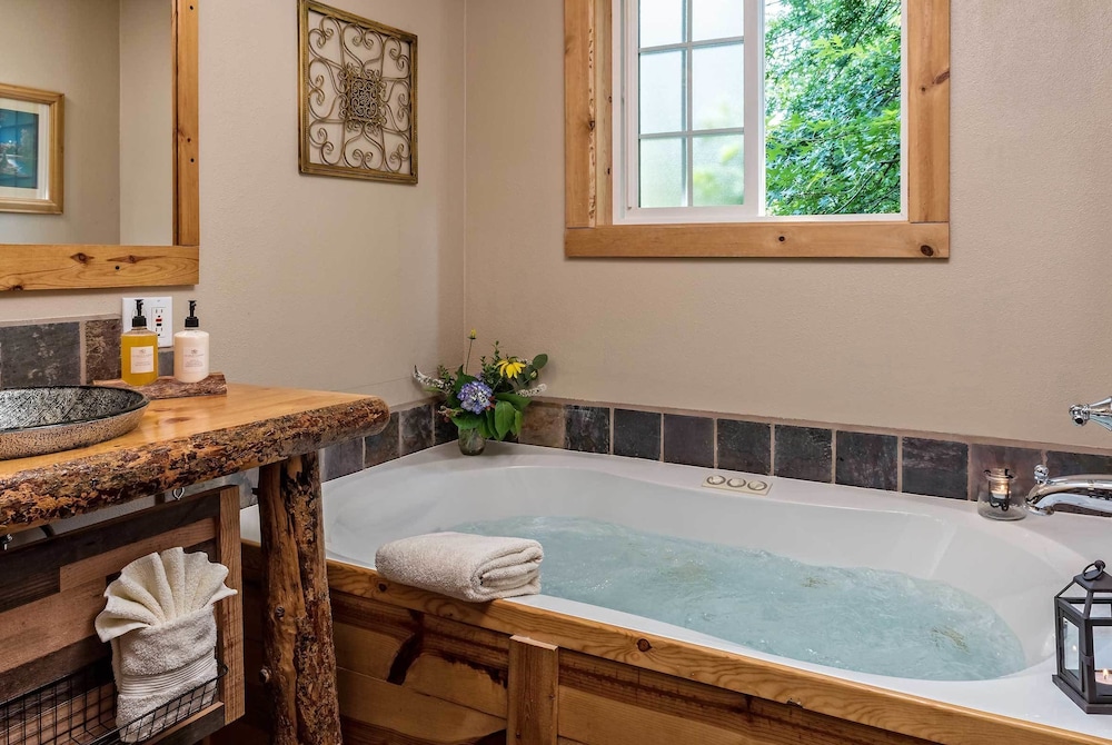 Carson Ridge Luxury Cabins - photo 41