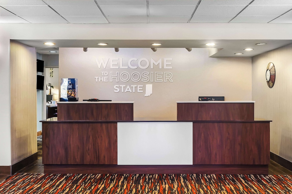 Hampton Inn Marion Indiana - photo 3