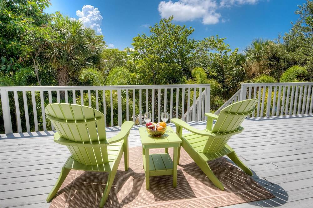 Magnolia Breeze — 4-Star Luxury Hotel in Anna Maria, United States