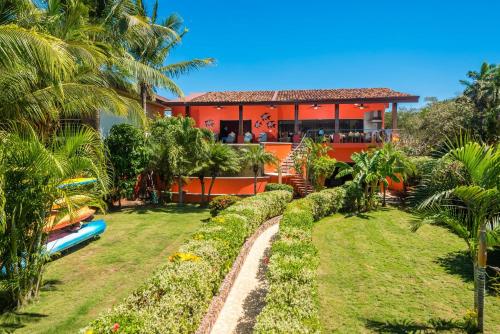 Casa Suenos Beautiful Beachfront House — 4-Star Luxury Hotel in Paraiso, Costa Rica