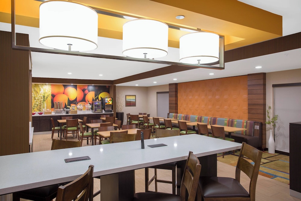 Fairfield Inn & Suites by Marriott Santa Fe - photo 25