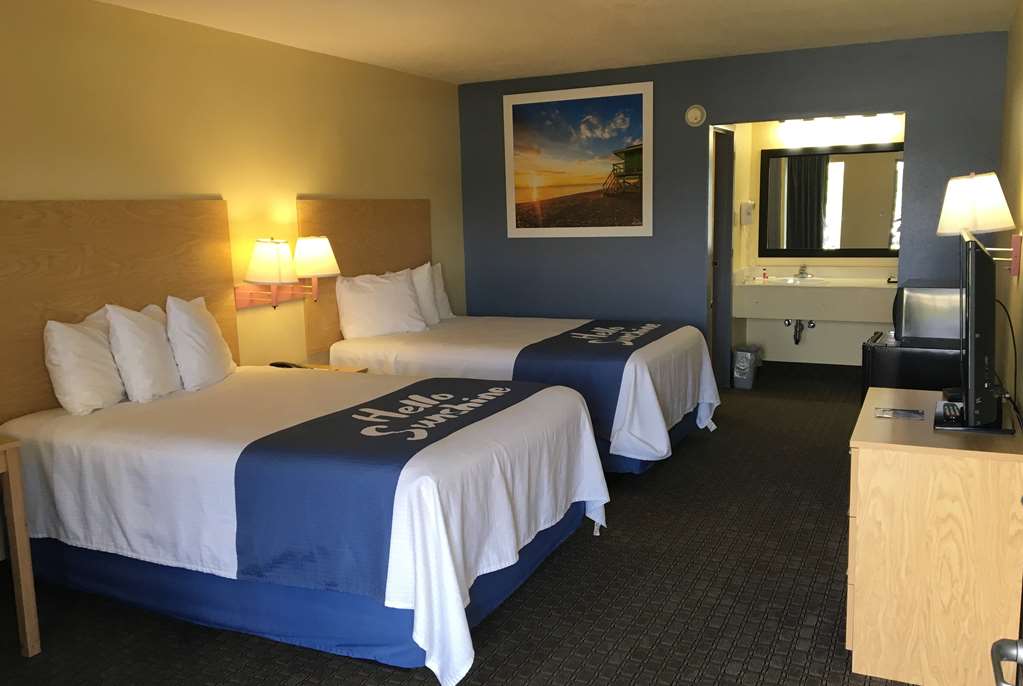 Days Inn by Wyndham Crystal River - photo 8
