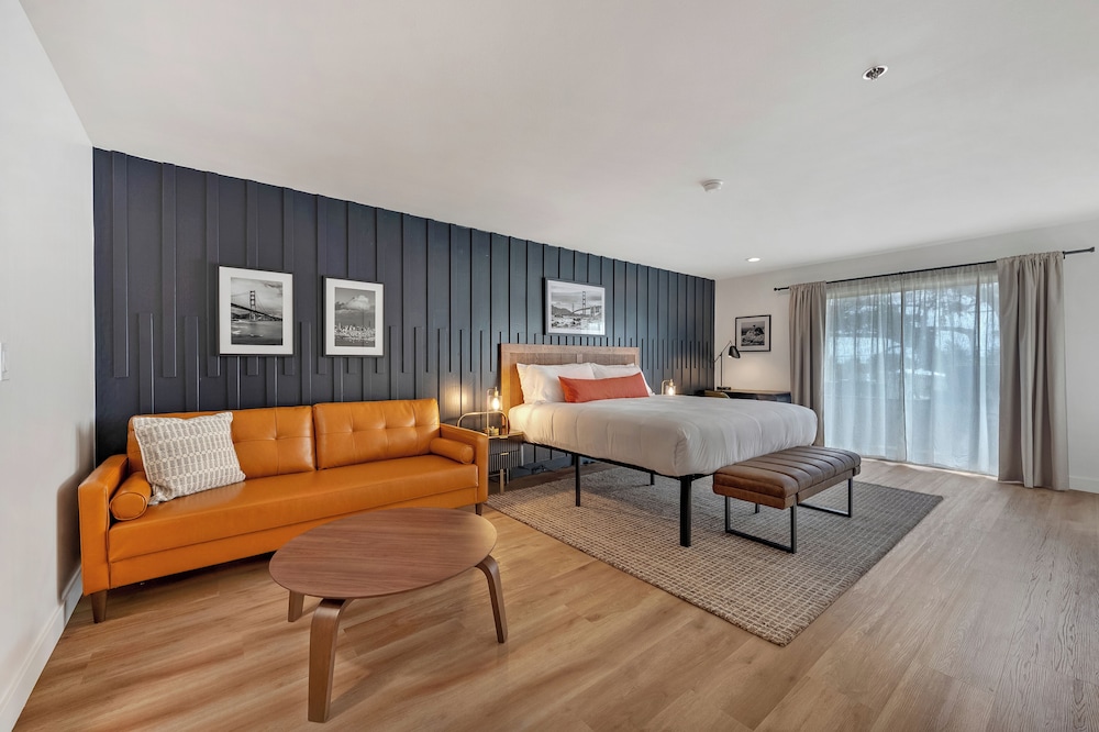 Bodega Coast Inn and Suites in Bodega Bay, United States