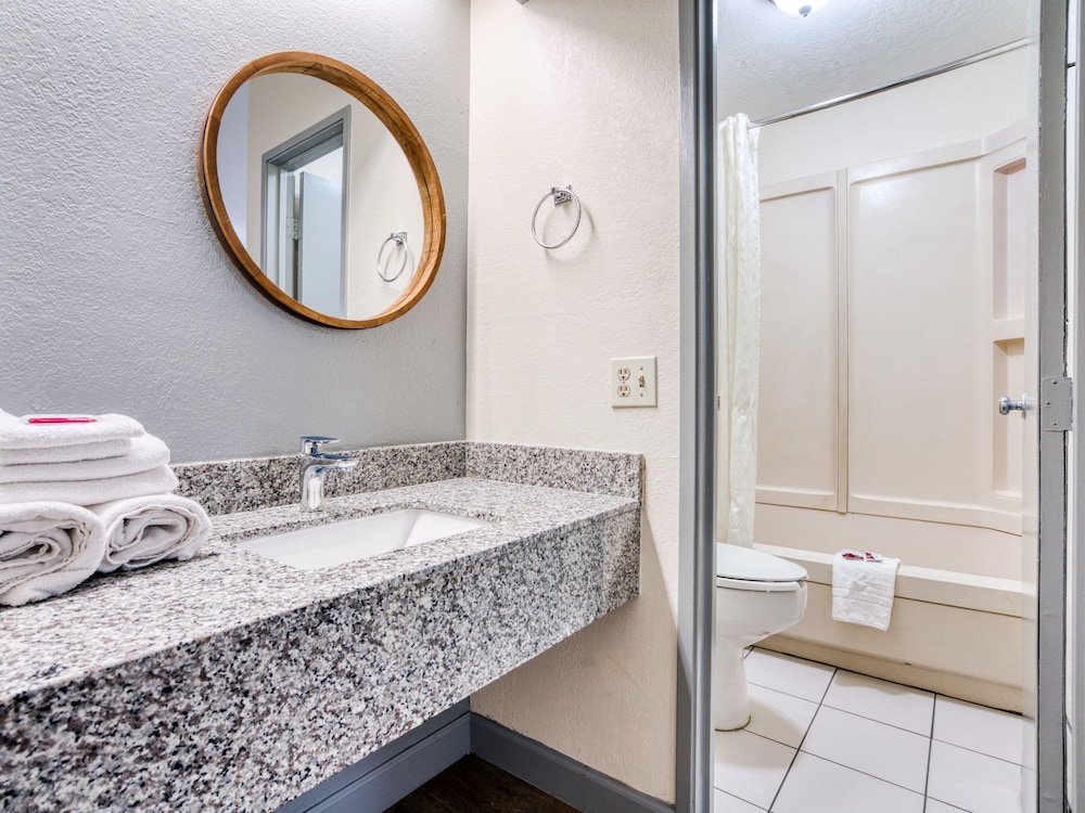 Dallas Love Field Inn - photo 37