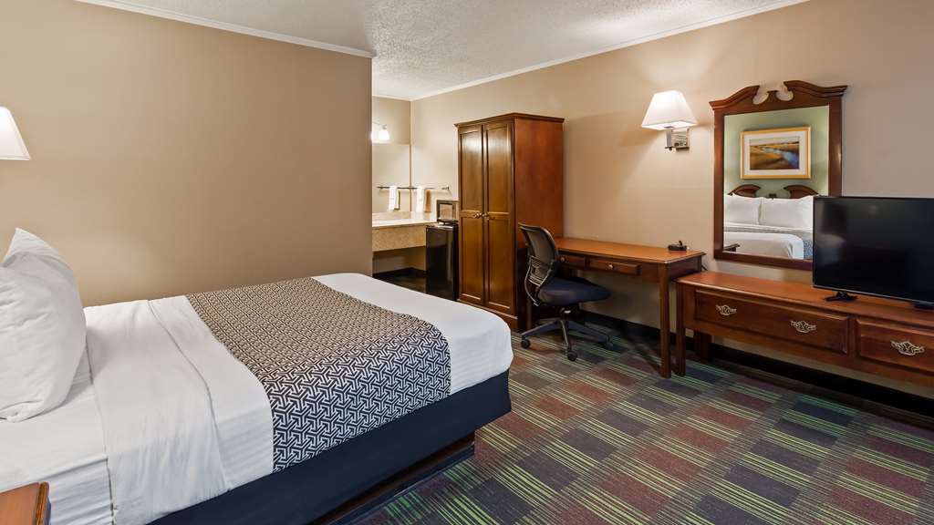 SureStay by Best Western Cameron - photo 12
