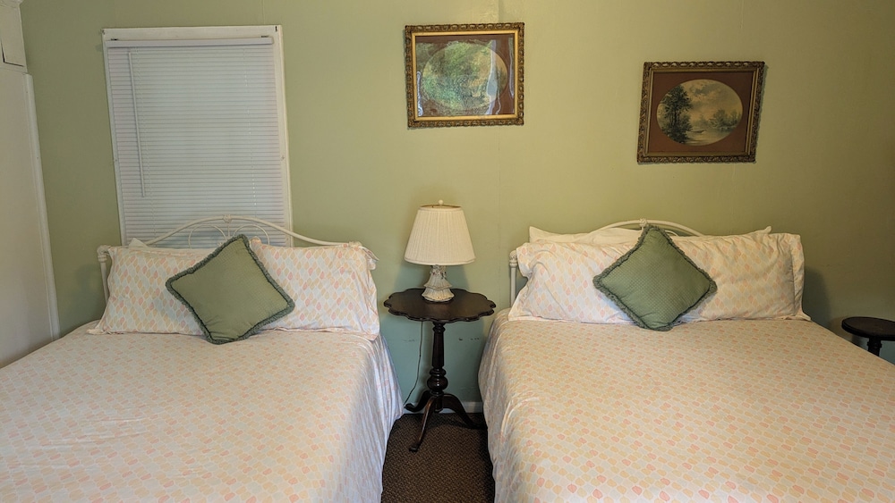 The Inn at Starlight Lake - photo 32