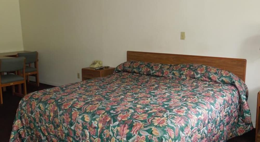 Lee's Motel - photo 9