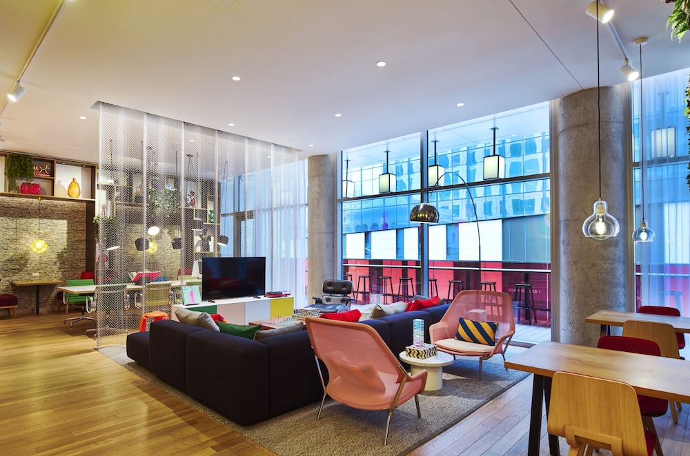 citizenM Austin Downtown - photo 25