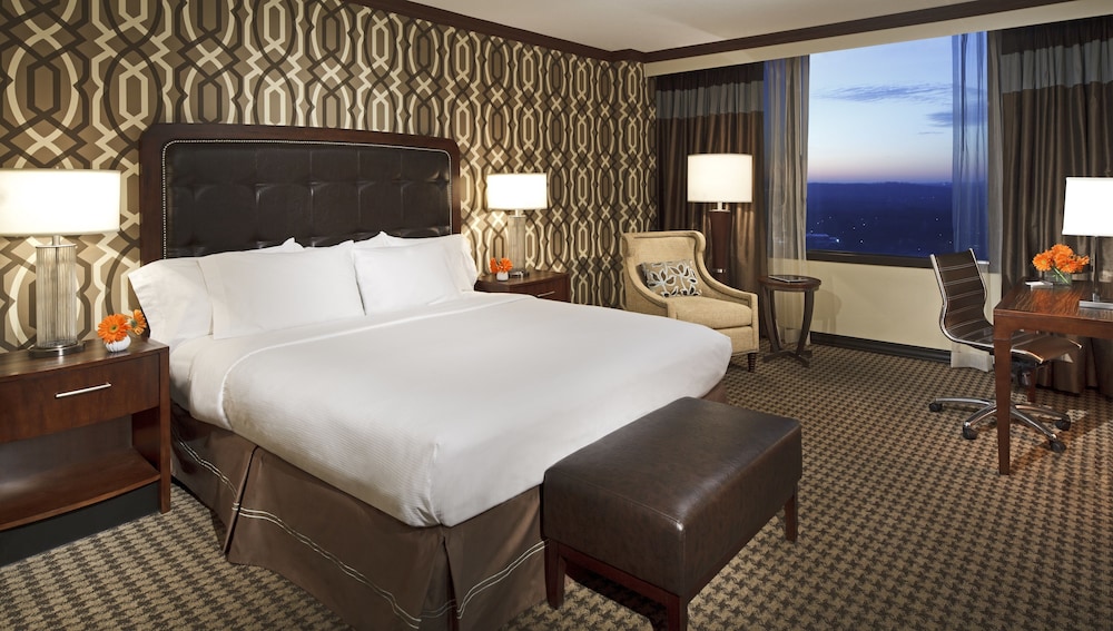 Hilton Alexandria Mark Center - photo 9