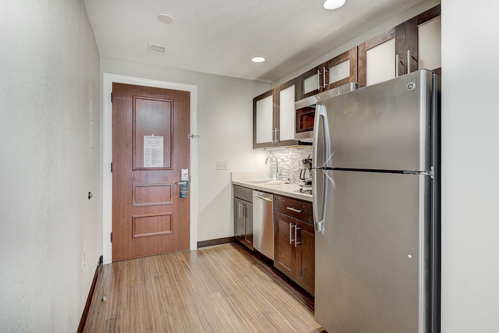Staybridge Suites Baltimore Inner Harbor by IHG - photo 53