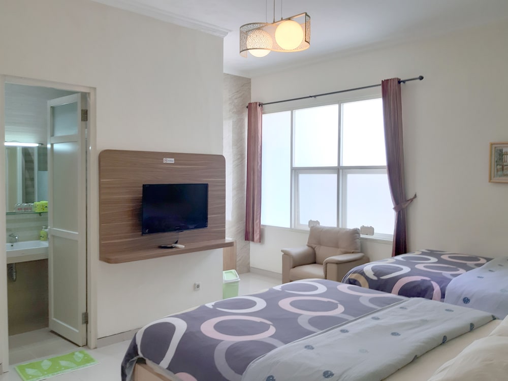 Ikiru To Live - last minute hotel in Surabaya