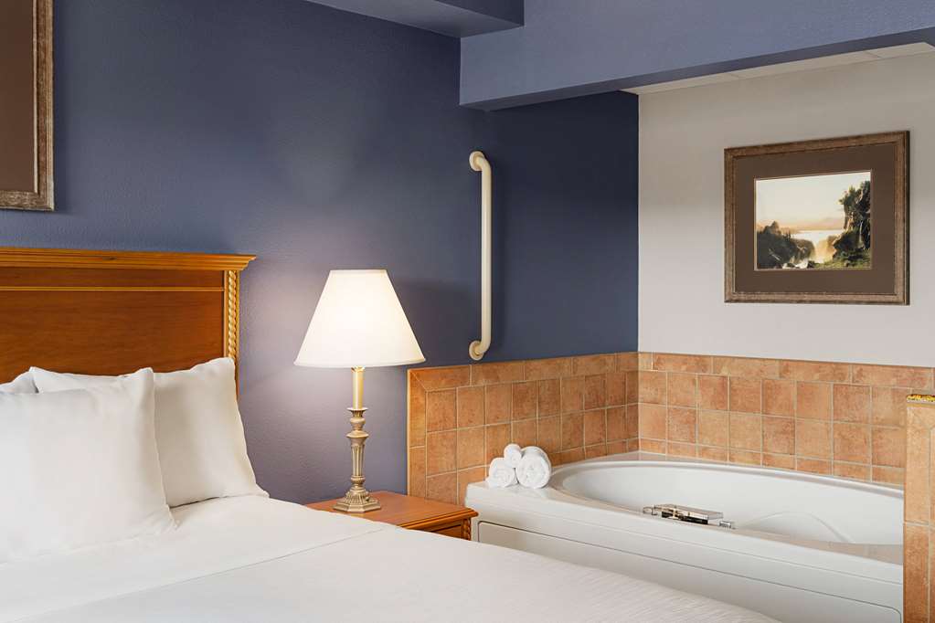 AmericInn by Wyndham Laramie Near University of Wyoming - photo 35