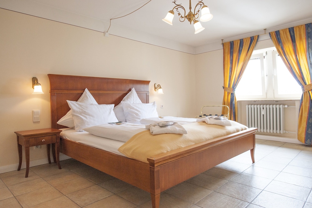 XII Apostel Hotel Albergo - carbon neutral hotel in Koeln