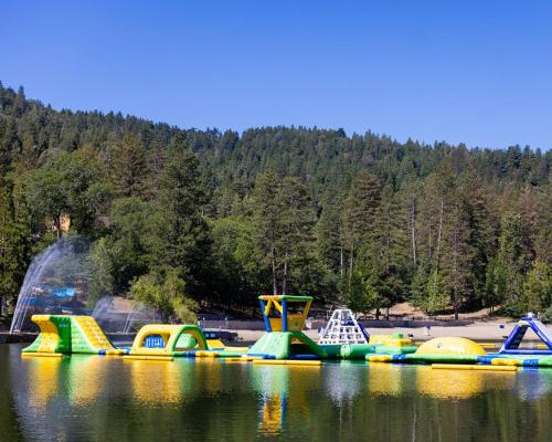 Lake Arrowhead Fishermans Haus — 4-Star Luxury Hotel in Lake Arrowhead, United States