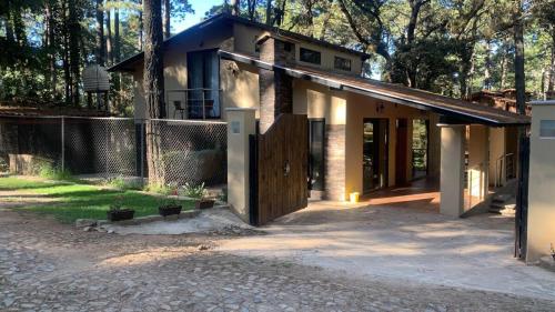 Cabaña Ec - carbon neutral hotel in Unknown City