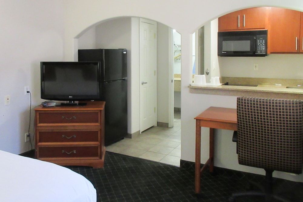 Suburban Extended Stay Hotel Phoenix Scottsdale West - photo 15