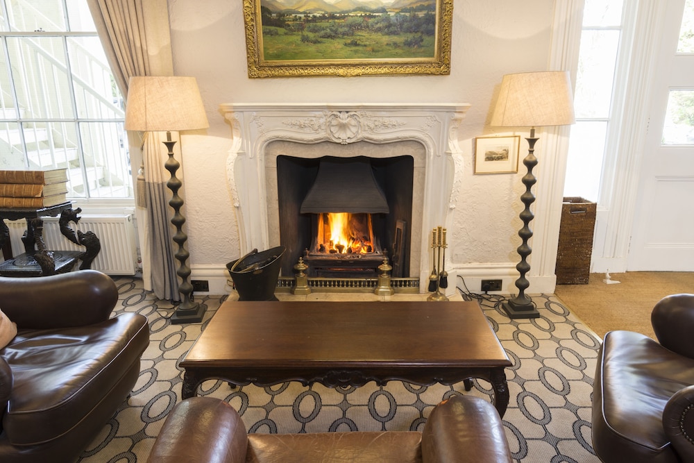 Storrs Hall Hotel on the shore of Lake Windermere — Windermere — photo 2