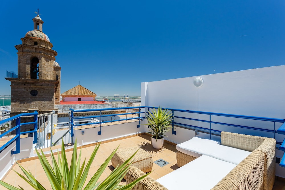 El Mirador Del Campanario By Cadiz4rentals — 4-Star Luxury Hotel in Cadiz, Spain