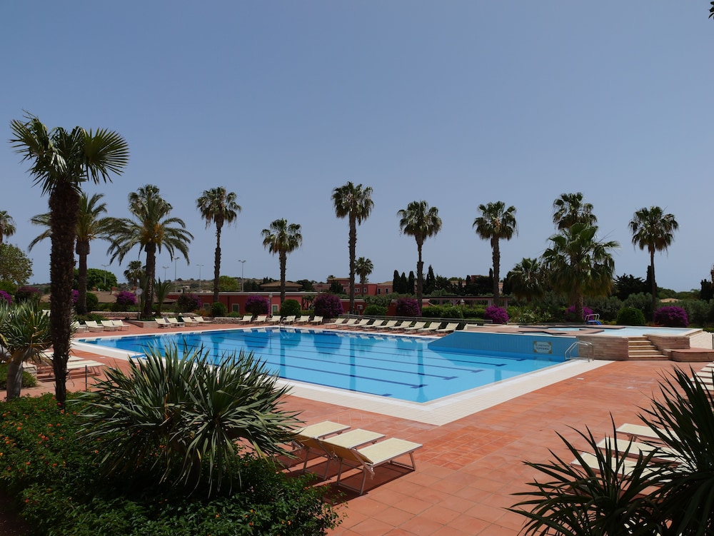Amarestyle IGV Club Baia Samuele — 4-Star Luxury Hotel in Scicli, Italy