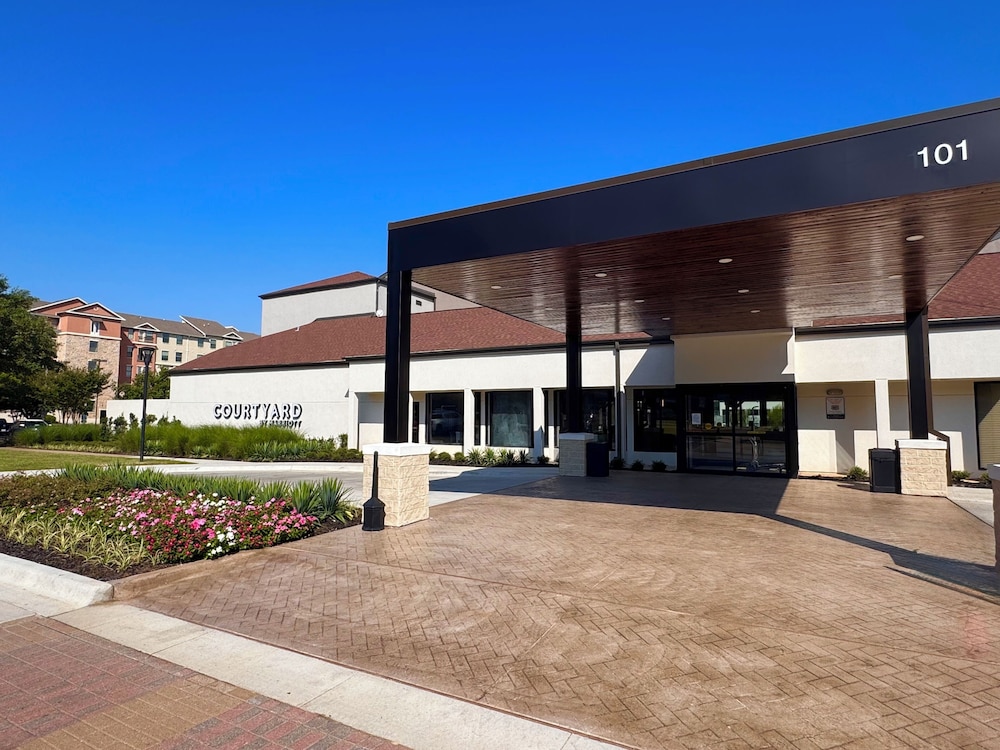 Courtyard by Marriott Waco - photo 40