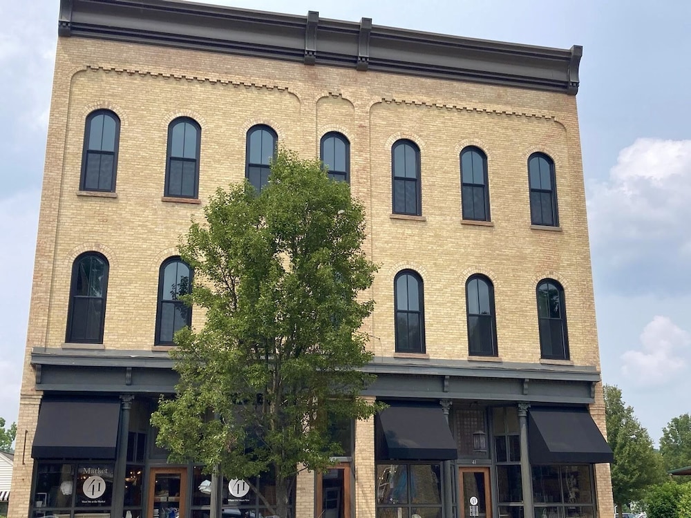 Muskegon River Inn — hotel in Newaygo