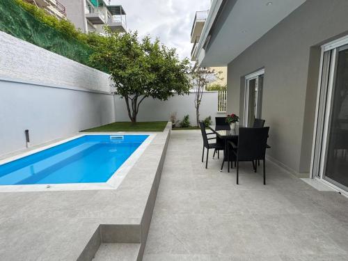 Caza pool Glyfada — Athens — photo 4