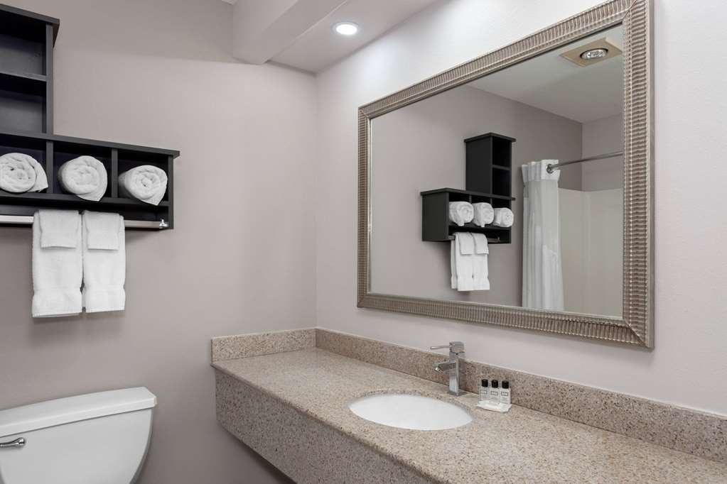 Links Bos Landen Hotel & Spa of Pella Trademark by Wyndham - photo 25