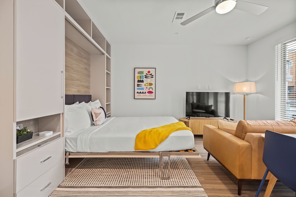Placemakr Downtown Austin - photo 37