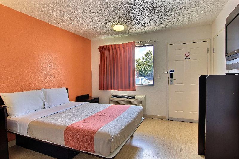 Motel 6 Austin Tx North Central - photo 40