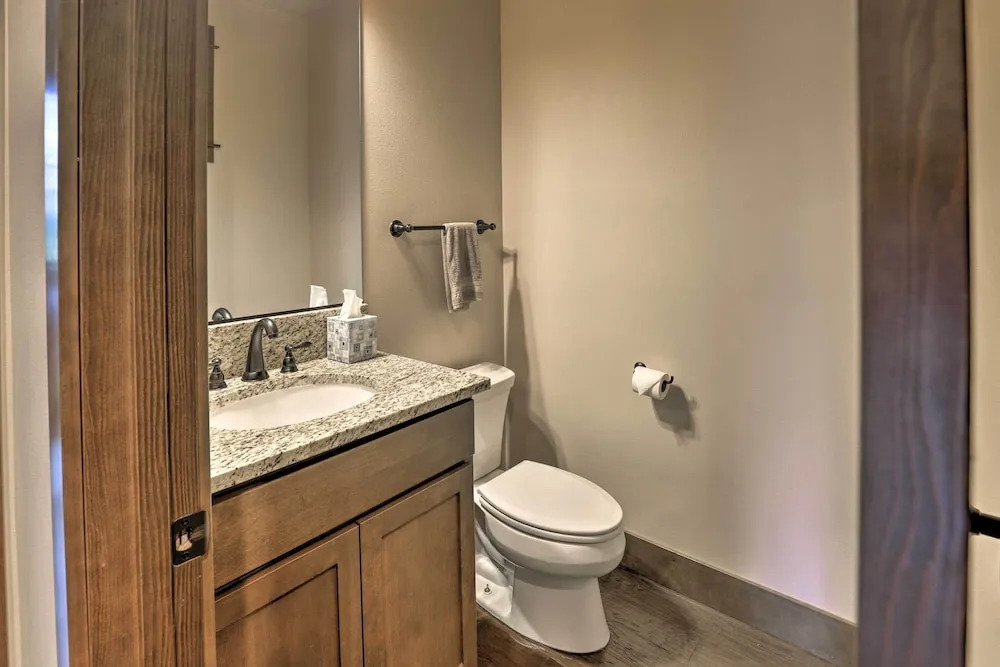 Luxury Suncadia Resort Retreat with Private Hot Tub - photo 10