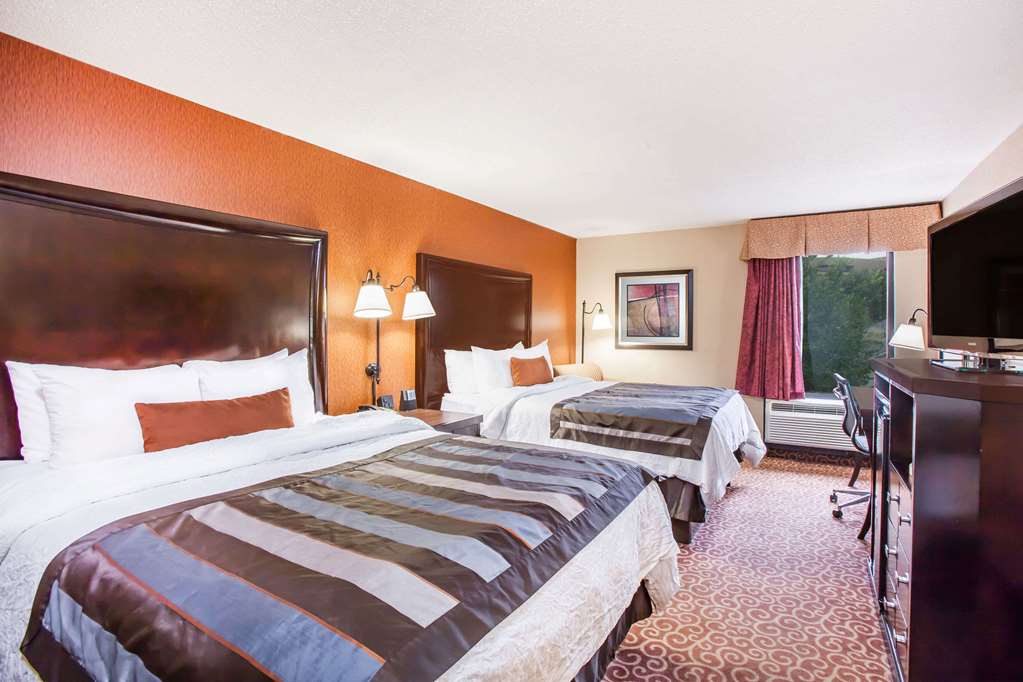 Wingate by Wyndham North Little Rock - photo 6