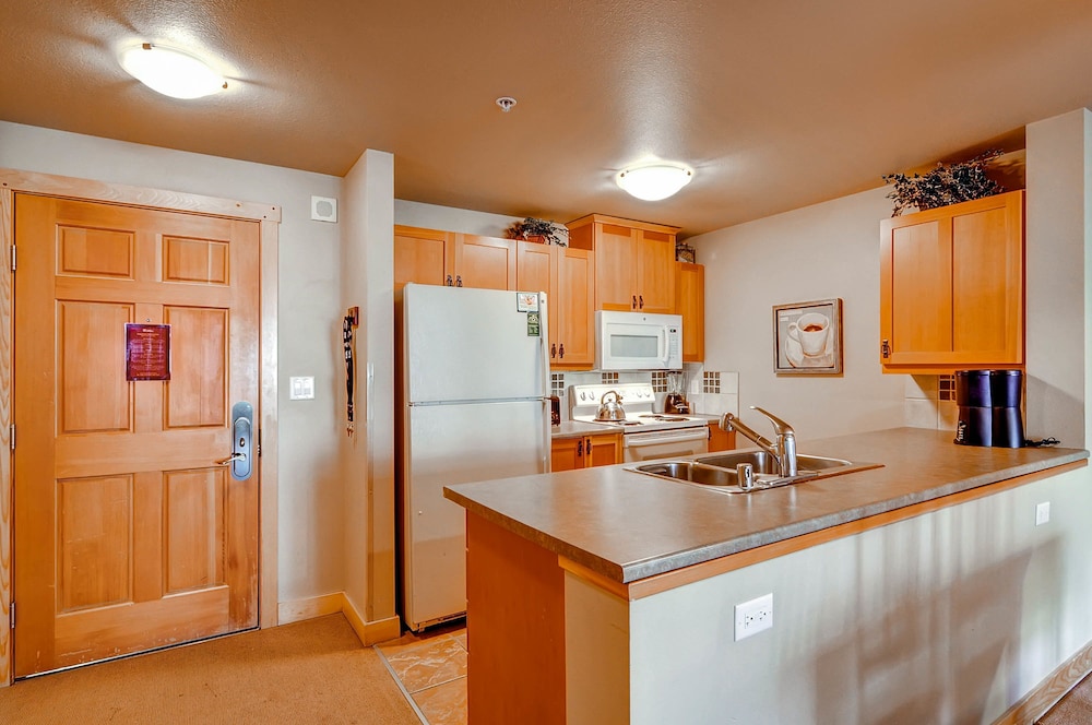 Passage Point at Center Village by Copper Mountain Lodging - photo 20