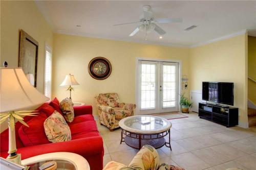 Cozy Hideaway 22C By Pkrm — 4-Star Luxury Hotel in Pensacola, United States