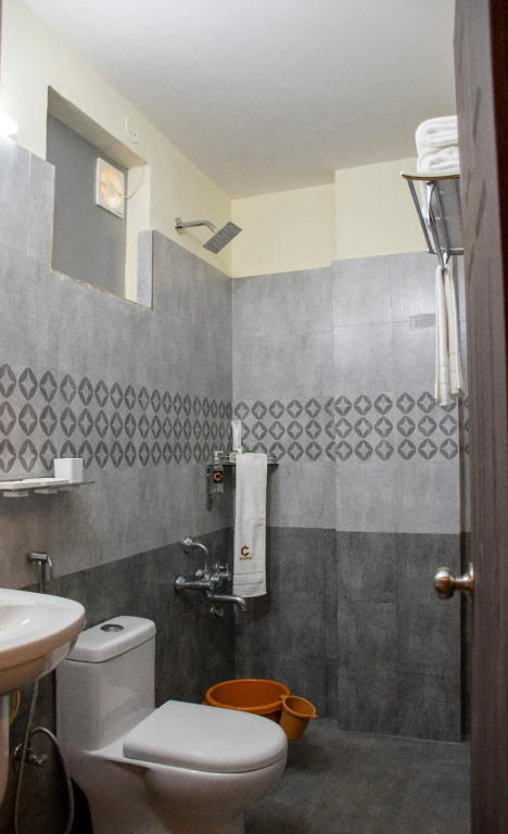 Crystal Inn Hotel — Bengaluru — photo 4