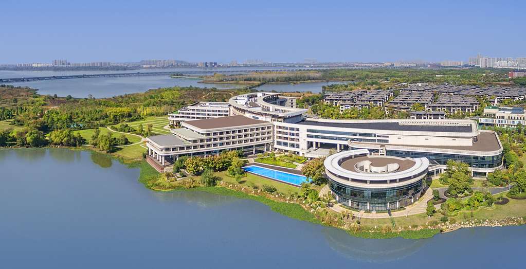 Radisson Blu Hotel Wuhan ETD Zone — 4-Star Luxury Hotel in Wuhan, People's Republic of China