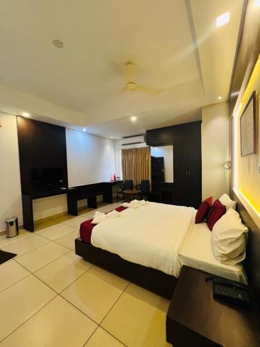 Luxebay - carbon neutral hotel in Bengaluru