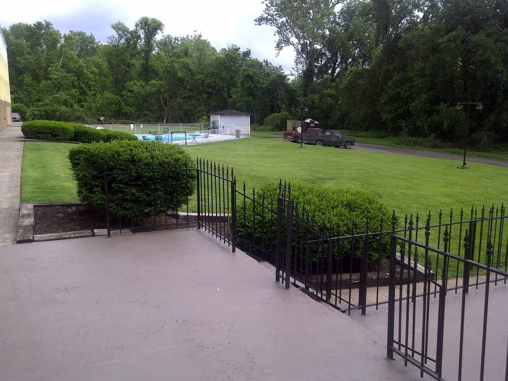 Country Hearth Inns & Suites - photo 12