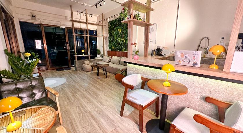 Bangkok Neighborhood Hostel