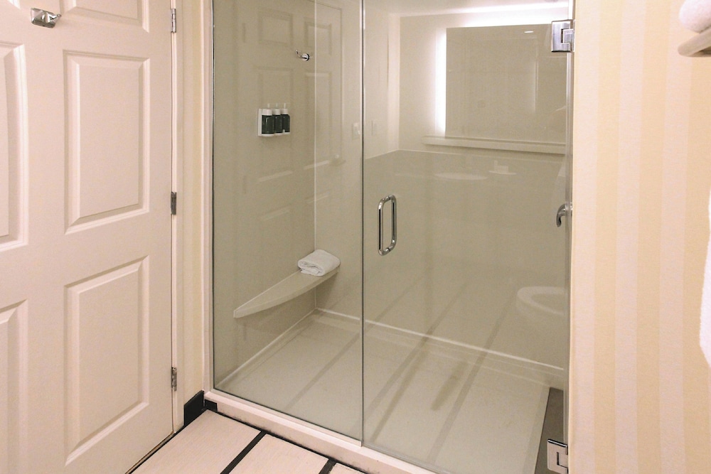 Fairfield by Marriott Inn & Suites Charleston Airport Convention Center - photo 33