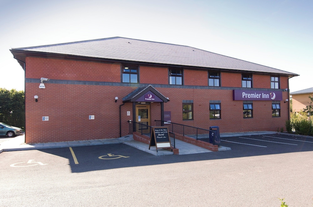 Premier Inn Yeovil Airfield in Yeovil, United Kingdom