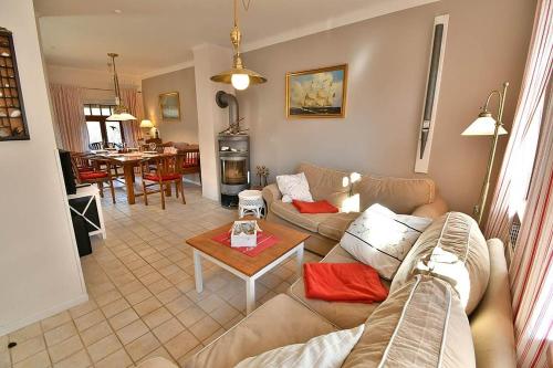 Ferienhaussiedlung Strandperlen Küstenhof 5b — carbon neutral stay, Wustrow