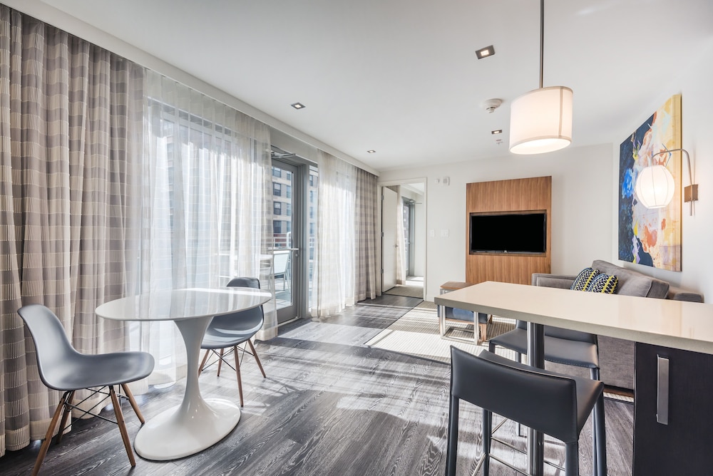Residence Inn by Marriott Jersey City - photo 7
