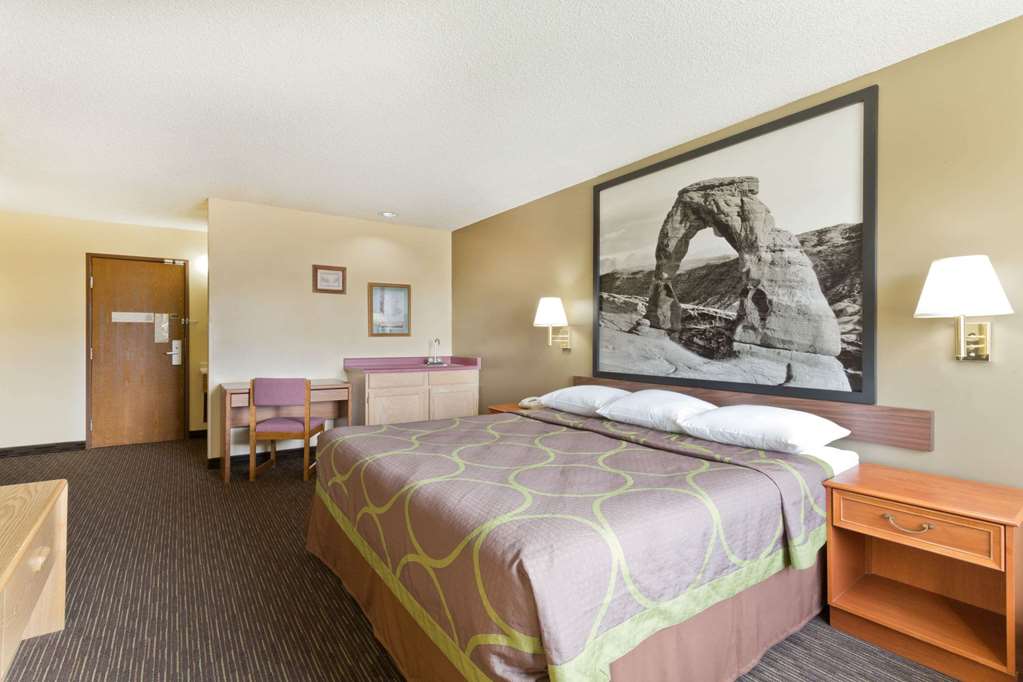 Super 8 by Wyndham Richfield UT - photo 11