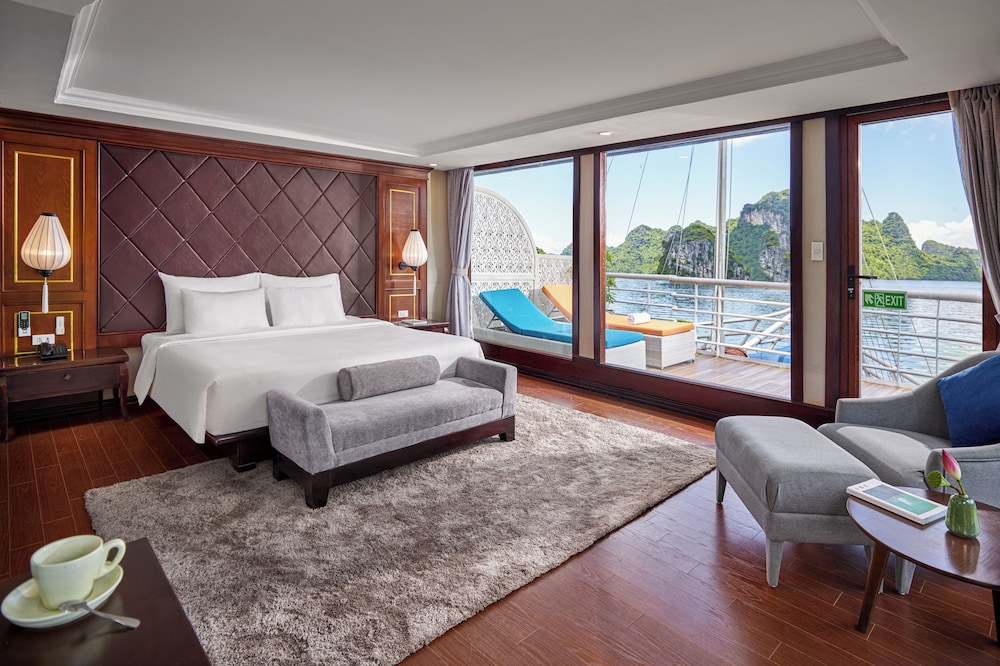 Verdure Lotus Classic Cruise on Lan Ha Bay — 4-Star Luxury Hotel in Ha Long, Vietnam