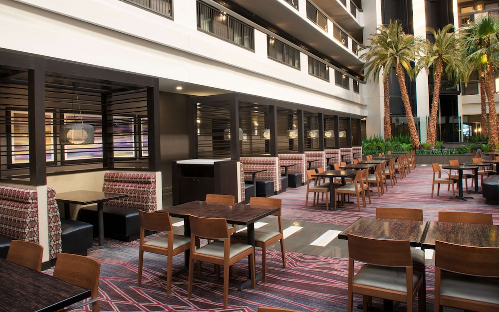 Embassy Suites by Hilton Las Vegas - photo 16
