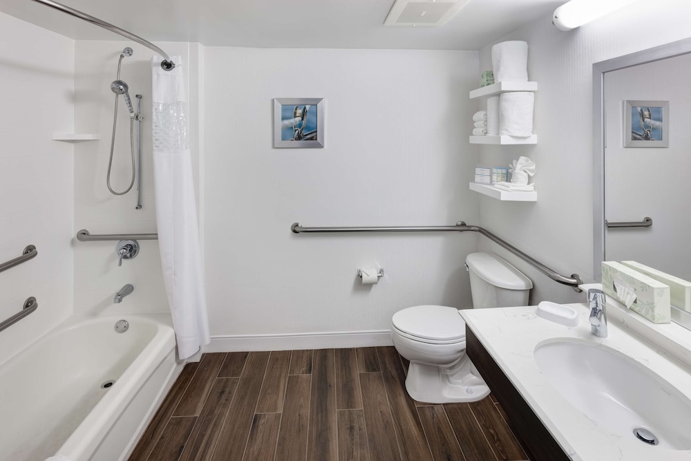 Hampton Inn Fort Lauderdale Downtown Las Olas Area - photo 18