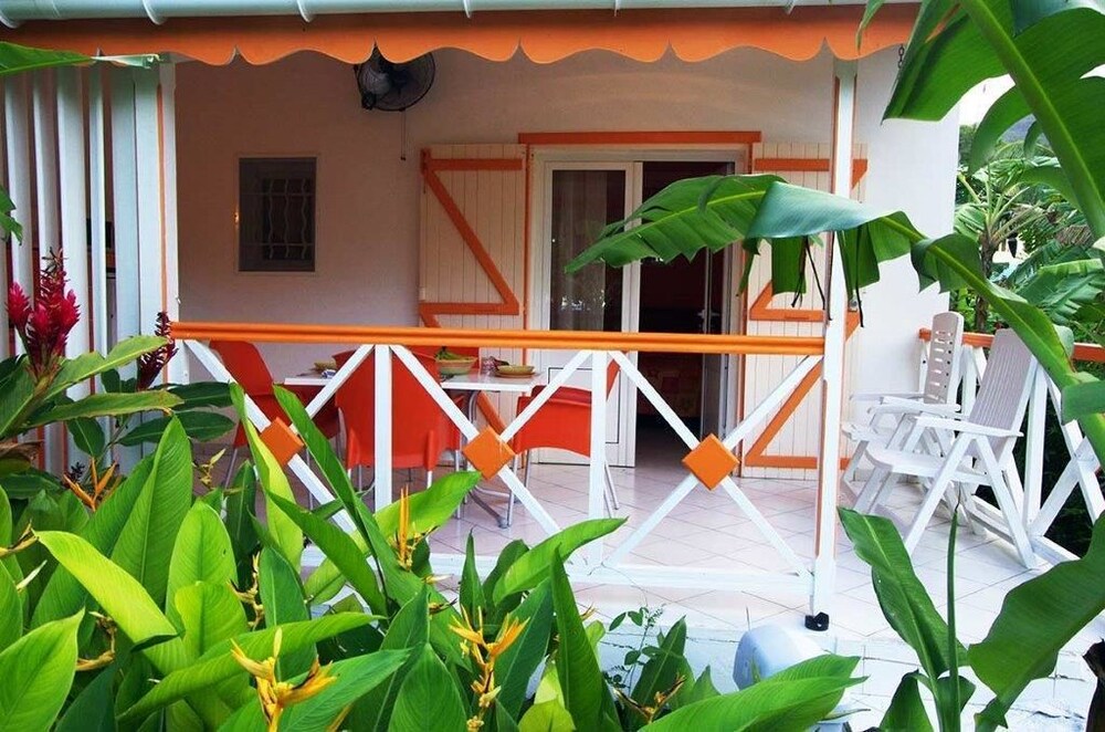 Fleurs des Iles - carbon neutral hotel in Unknown City